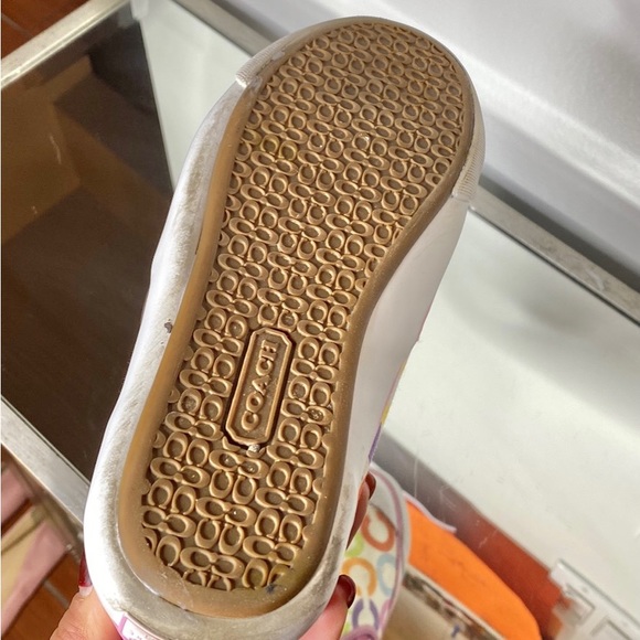 Authentic Coach slid on sneakers size 6 - Picture 5 of 6